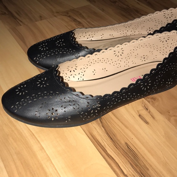 Flats - Picture 3 of 3